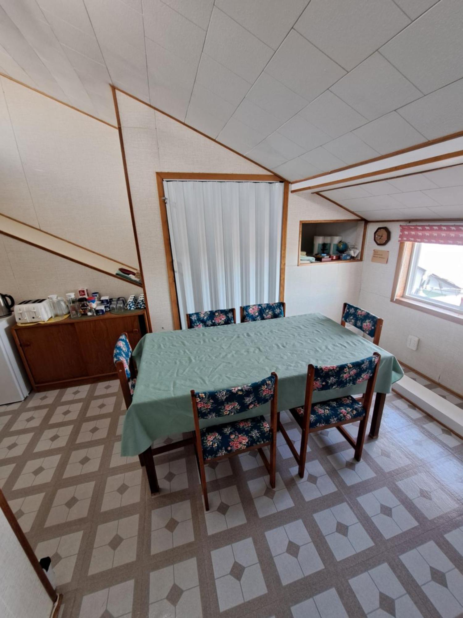 Polar Bear Bed And Breakfast Churchill Exteriér fotografie